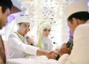 In the Minangkabau society, the akad nikah (marriage contract)