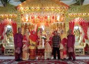 Here are the stages of a traditional Minangkabau wedding