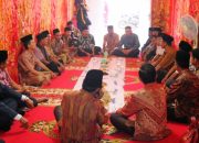 The Minang Proposal Tradition (Maminang) in Minangkabau